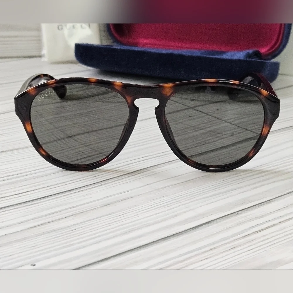 Gucci from gg0737